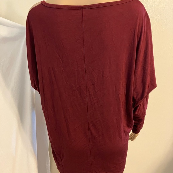 7th Ray Burgundy Sequin Long Sleeve Top - Picture 6 of 7